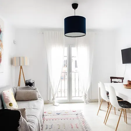 Old Town L Stylish L Modern *